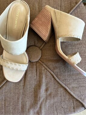 Vince Camuto Cream Textured Block Heel Mules